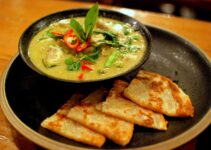 Kaeng Khiao Wan: Ikon Kuliner Thailand yang Mendunia