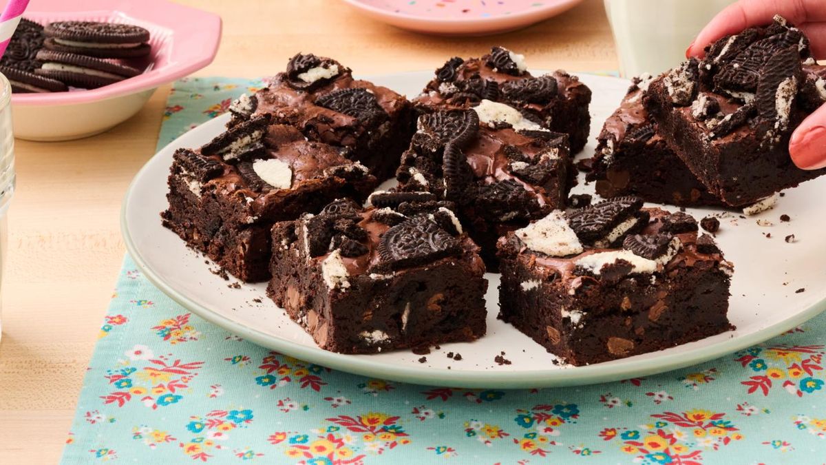 Brownies Oreo: Sensasi Kreasi Lezat Cokelat dan Biskuit dalam Satu Gigitan